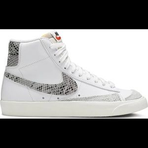 Nike Blazer Mid ‘77 Vintage Snakeskin Swoosh 2020